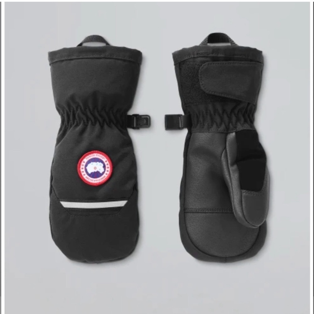 Canada Goose Black Kids Mittens